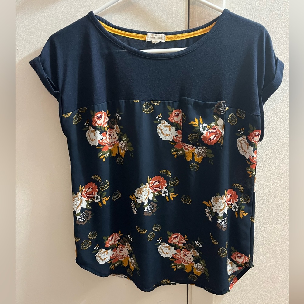 Blue short sleeve floral top